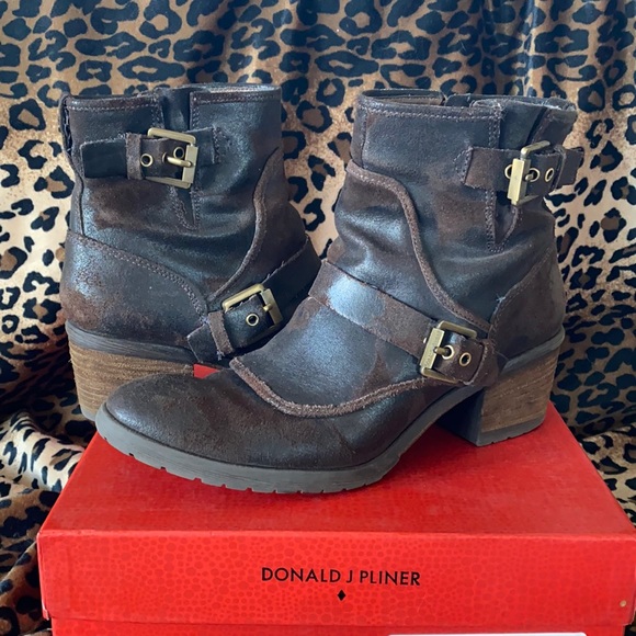 Donald J Pliner ankle boots - Picture 1 of 12
